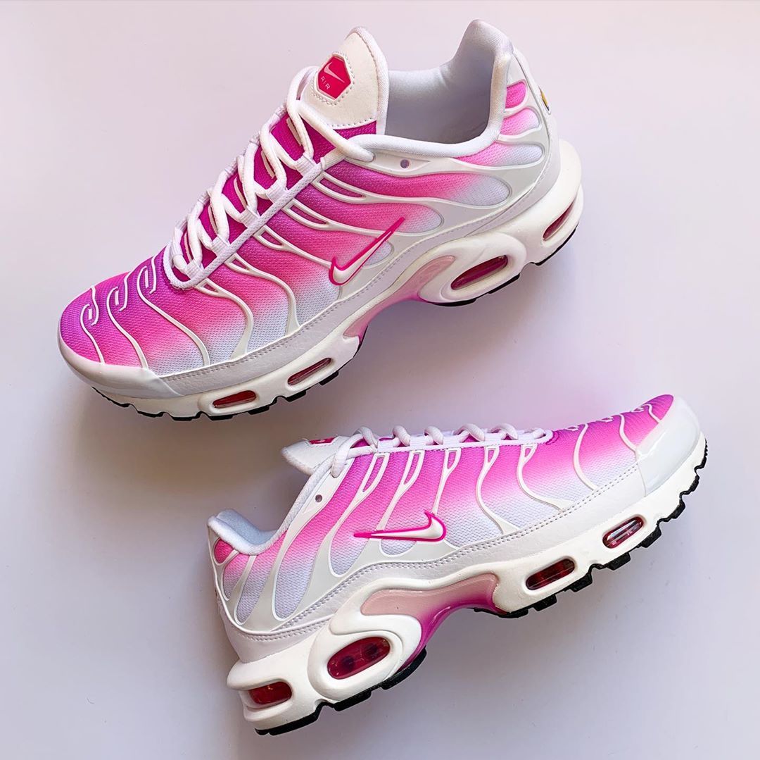 Nike Air Max Plus TN "Pink Fade"